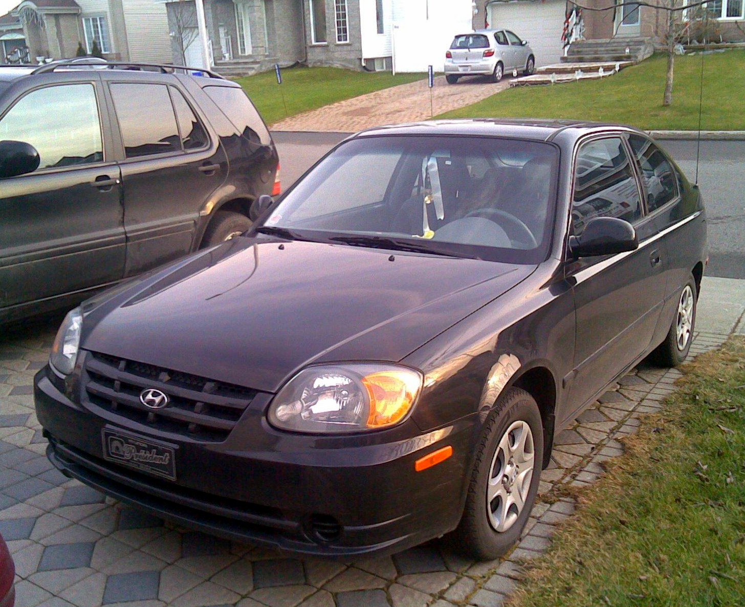 File:Hyundai Accent Hatchback 2003-2006.jpg - Wikimedia Commons