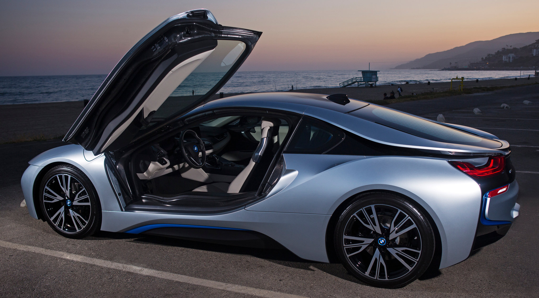 Review: 2015 BMW i8 - The New York Times