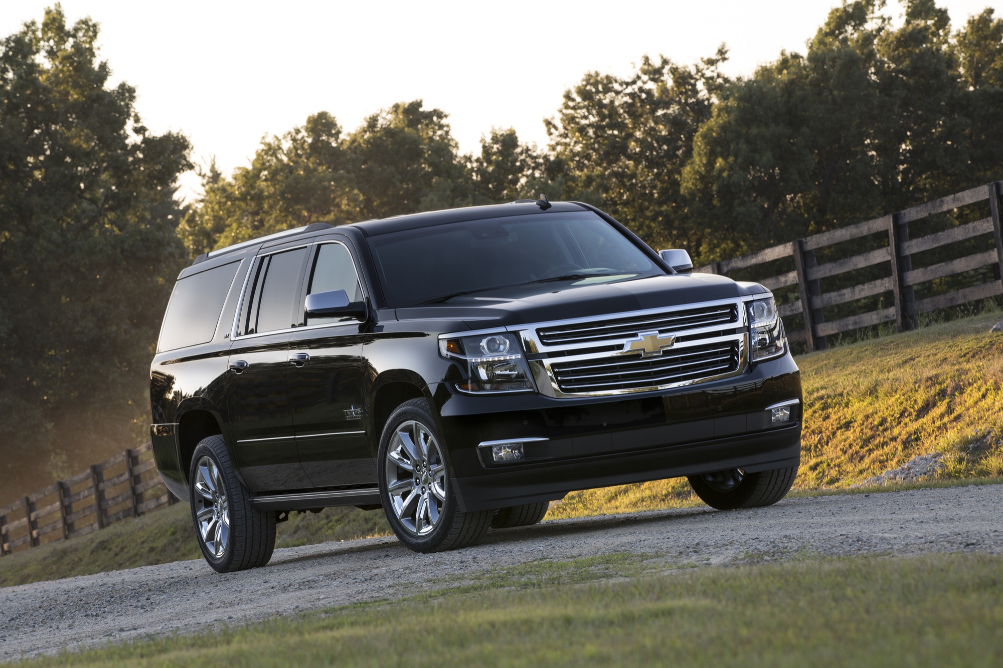 2017 Chevy Suburban Changes, Updates Detailed | GM Authority