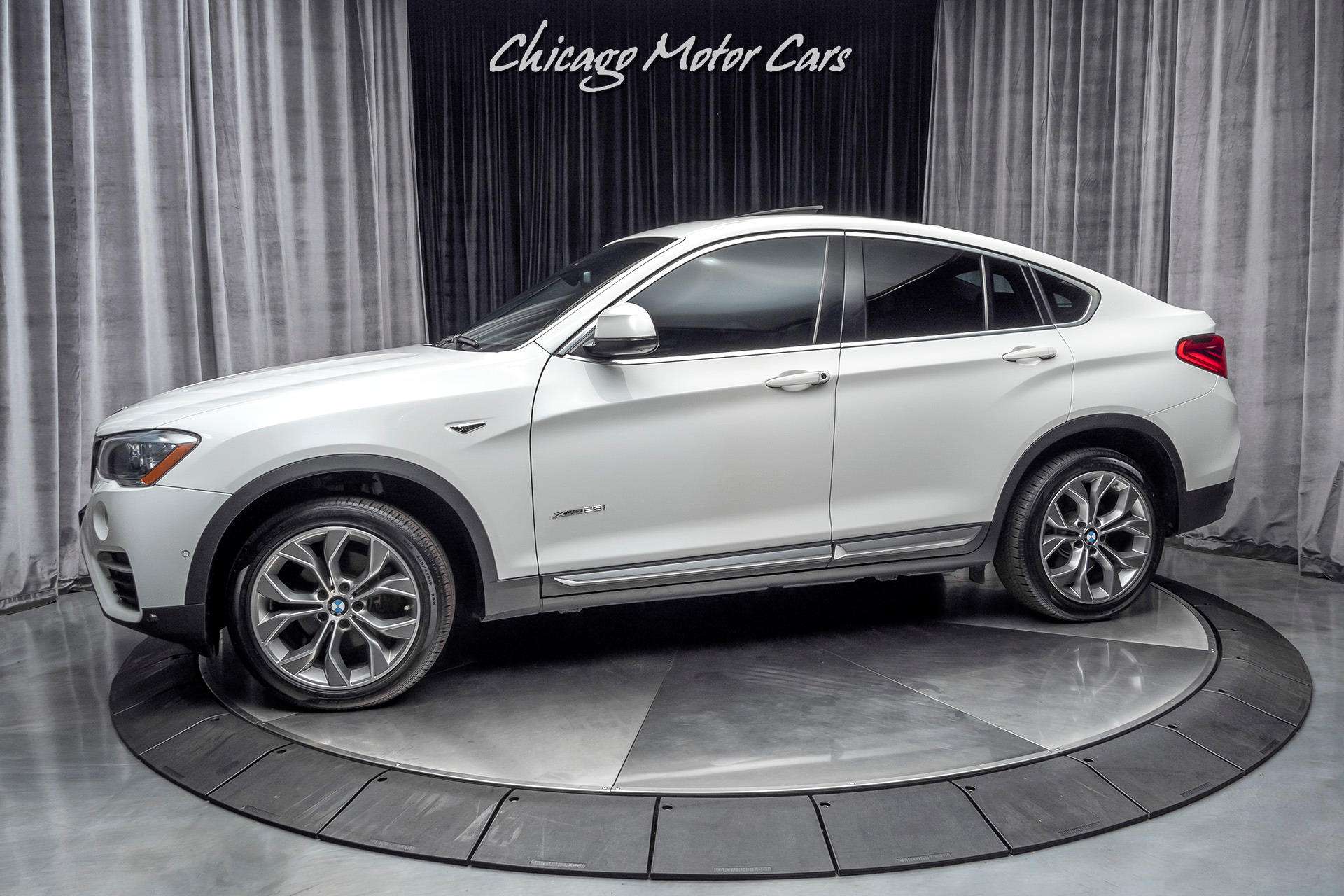 Used 2018 BMW X4 xDrive28i $53k+MSRP! Driving Assistance Pkg! For Sale  (Special Pricing) | Chicago Motor Cars Stock #17611
