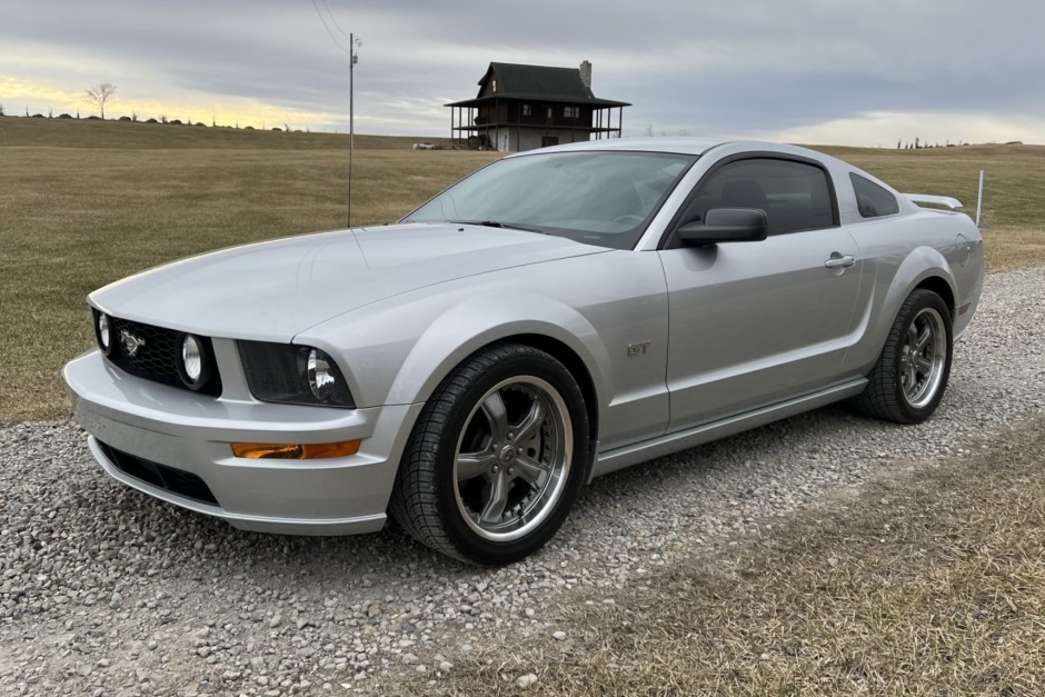 11k-Mile Supercharged 2005 Ford Mustang GT 5-Speed for sale on BaT Auctions  - closed on March 23, 2022 (Lot #68,683) | Bring a Trailer
