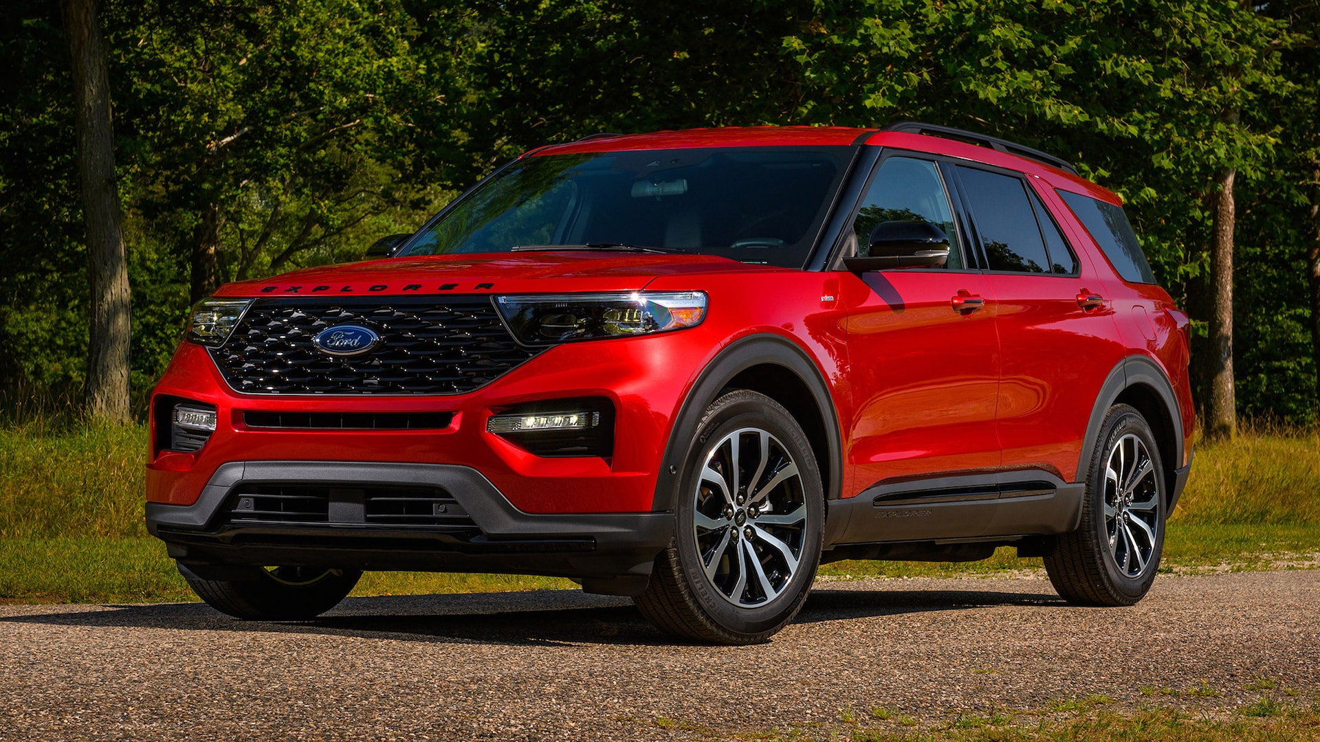 2022 Ford Explorer Adds the ST's 400-HP V-6 to More Trims