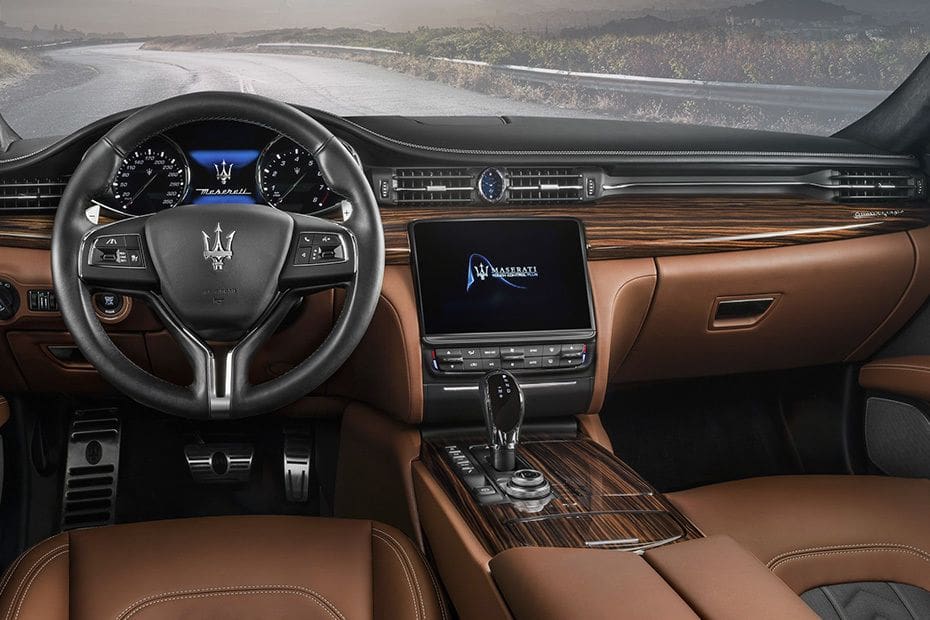 Maserati Quattroporte 2023 Images - Check Interior & Exterior Photos | OtO