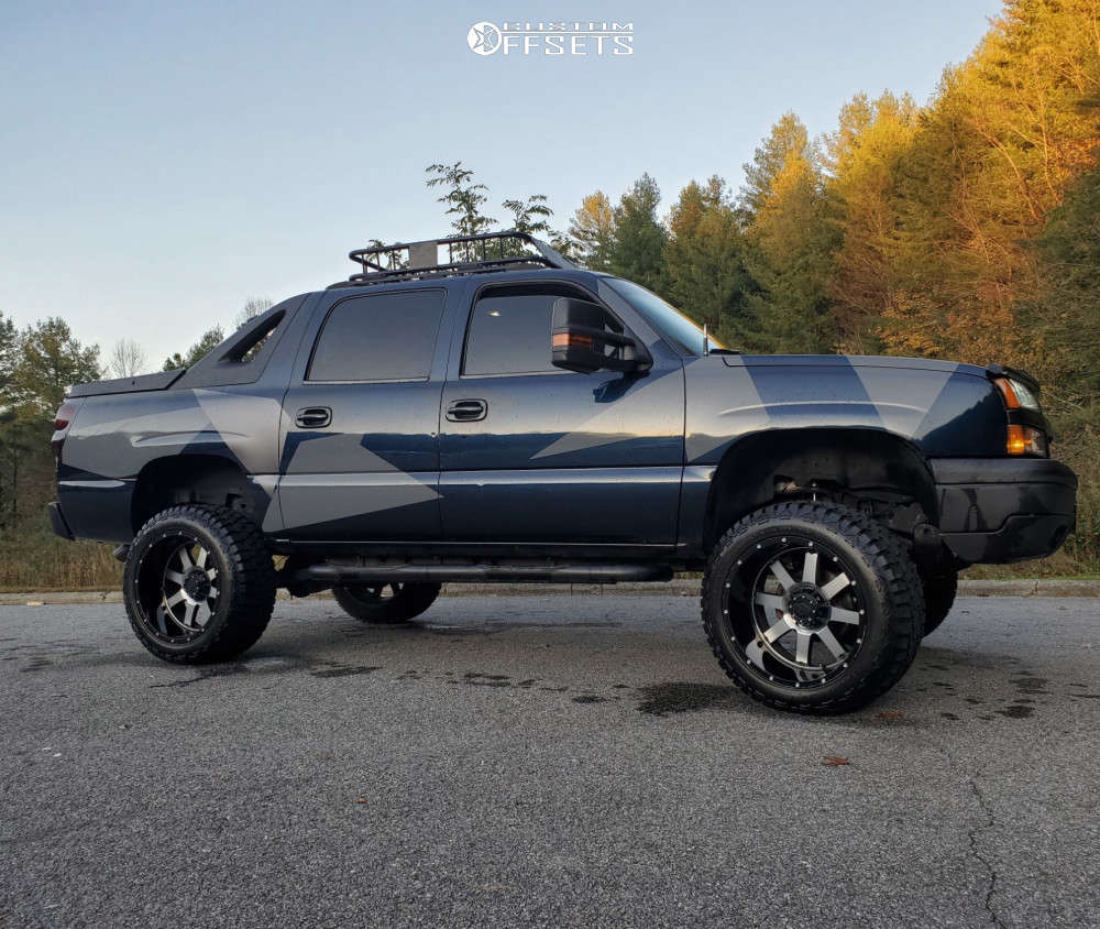 2004 Chevrolet Avalanche 1500 with 22x12 -44 Gear Off-Road Big Block and  35/12.5R22 Haida Hd878 R/t and Suspension Lift 6" | Custom Offsets