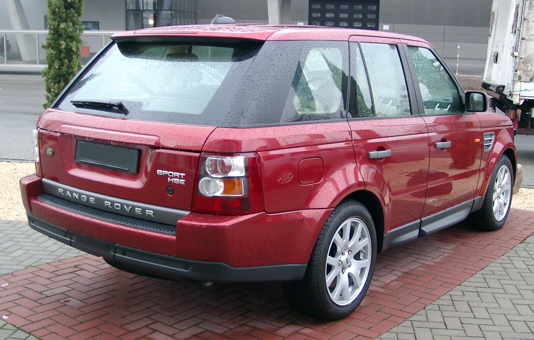 File:Range Rover Sport HSE rear 20071231.jpg - Wikimedia Commons
