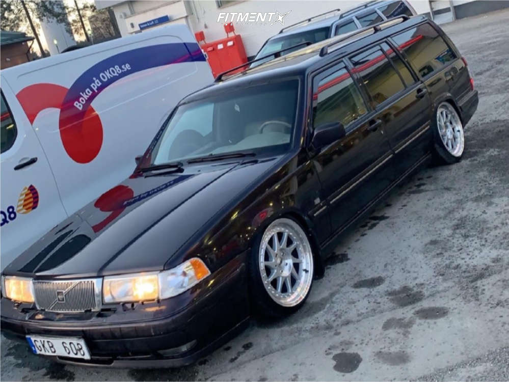 1997 Volvo 960 Base with 18x8.5 Japan Racing Jr26 and Linglong 215x35 on  Lowering Springs | 1766780 | Fitment Industries