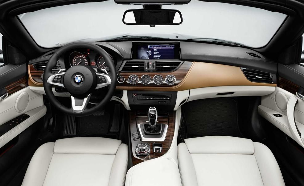 BMW Introduces "Pure Fusion Design" Z4 Roadster—Just In Time for Winter –  News – Car and Driver
