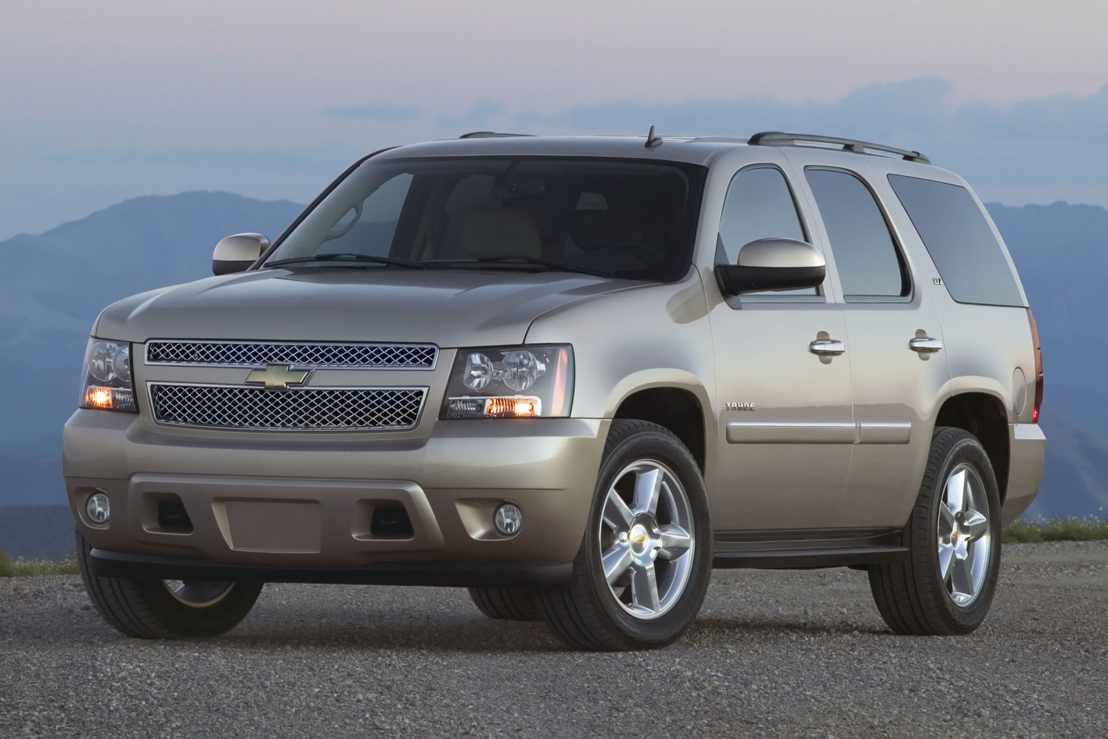 2013 Chevy Tahoe Review & Ratings | Edmunds