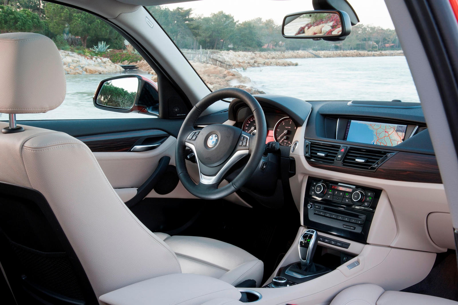 2014 BMW X1 Interior Photos | CarBuzz