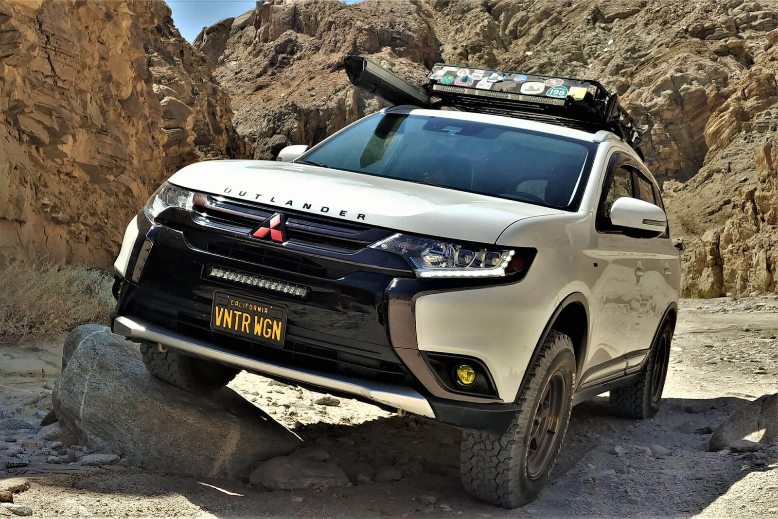 Lifted Mitsubishi Outlander With Off-road Mods - Living Up to Its Name -  offroadium.com