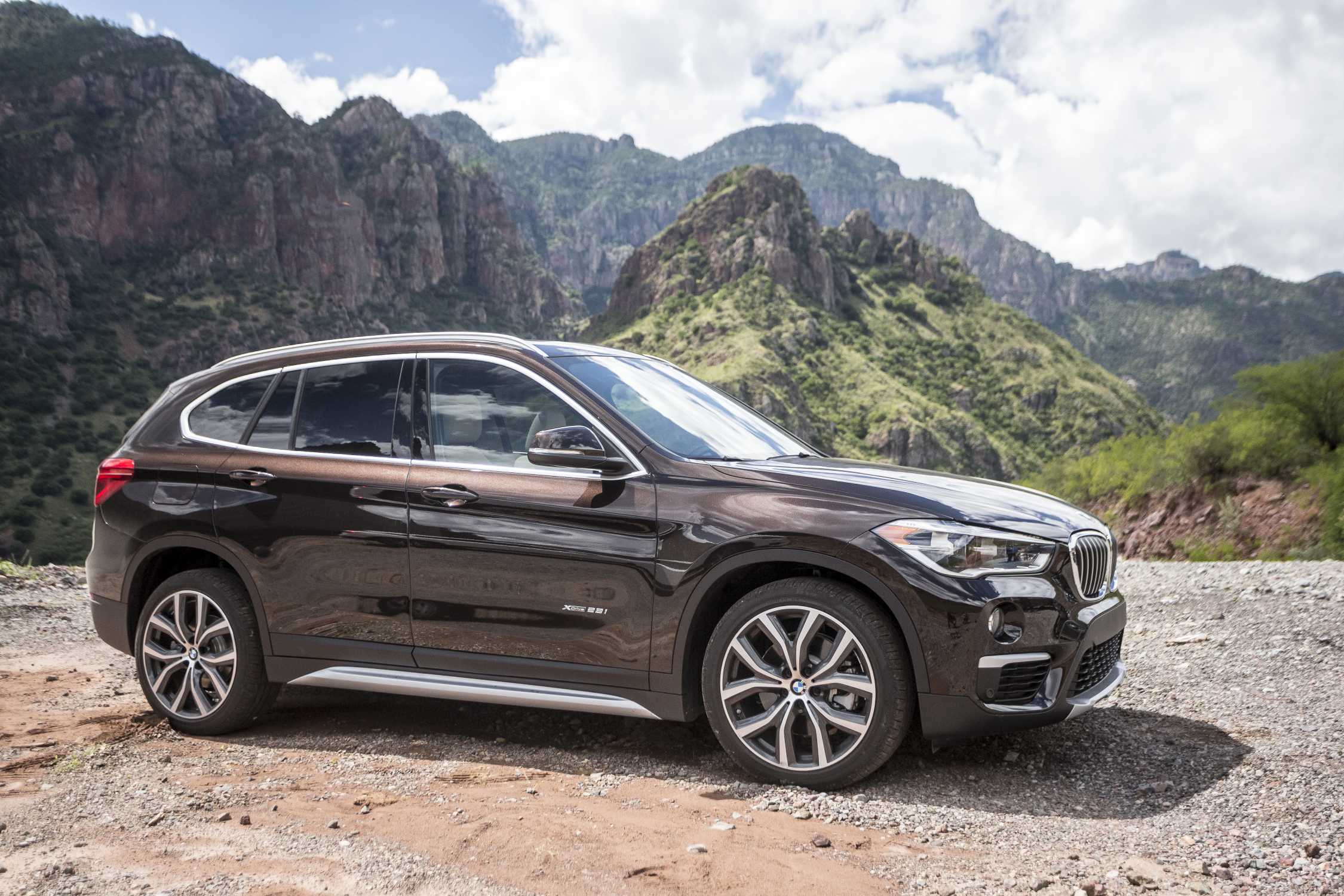 2017 BMW X1 and 2017 BMW 2 Series Earn IIHS “Top Safety Pick”.