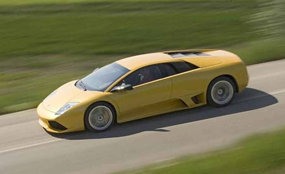 2009 Lamborghini Murciélago Review, Pricing and Specs