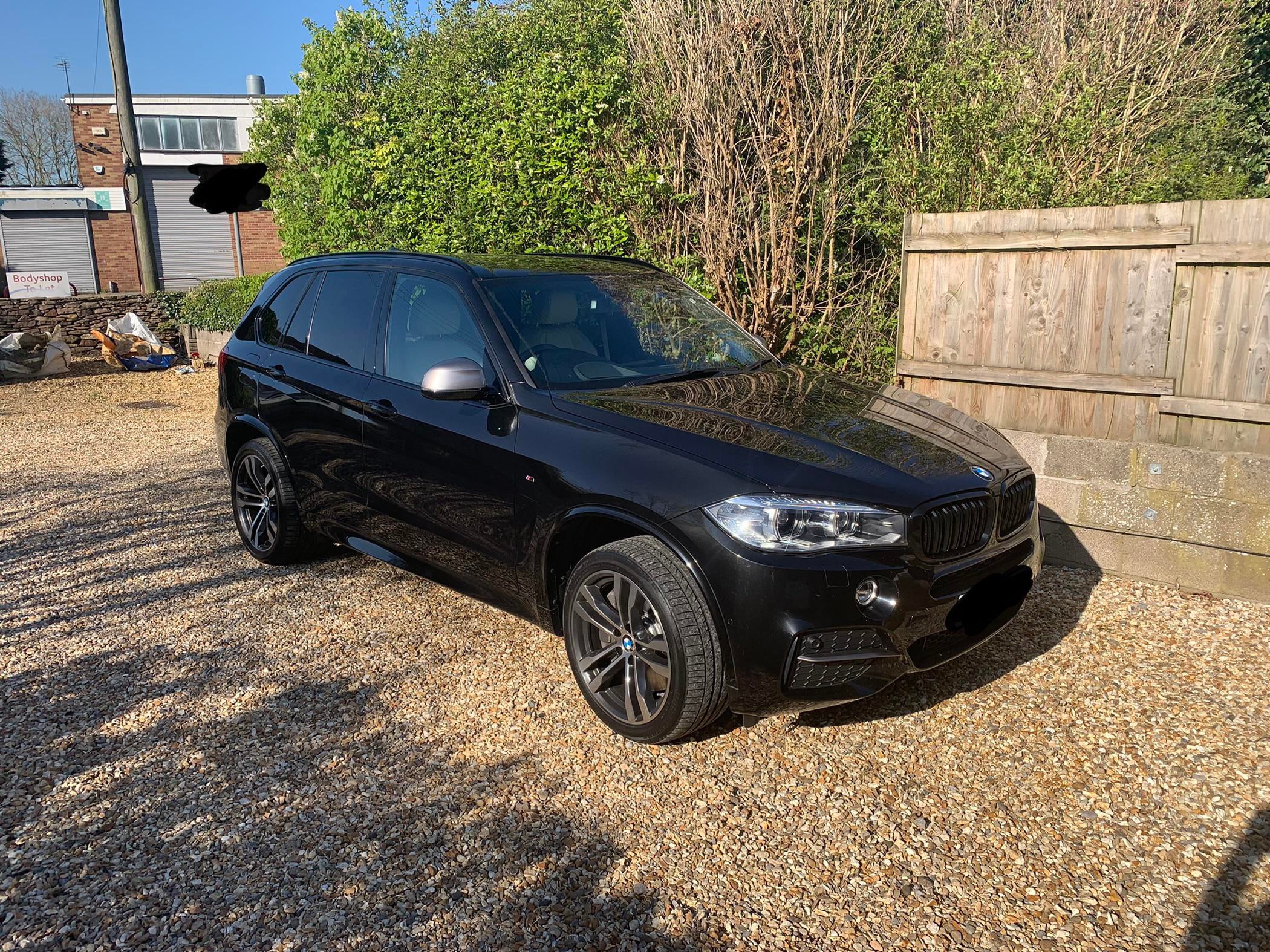 New (to me) 2016 X5 M50D - loving the all black trim + ivory interior  combo. : r/BMW