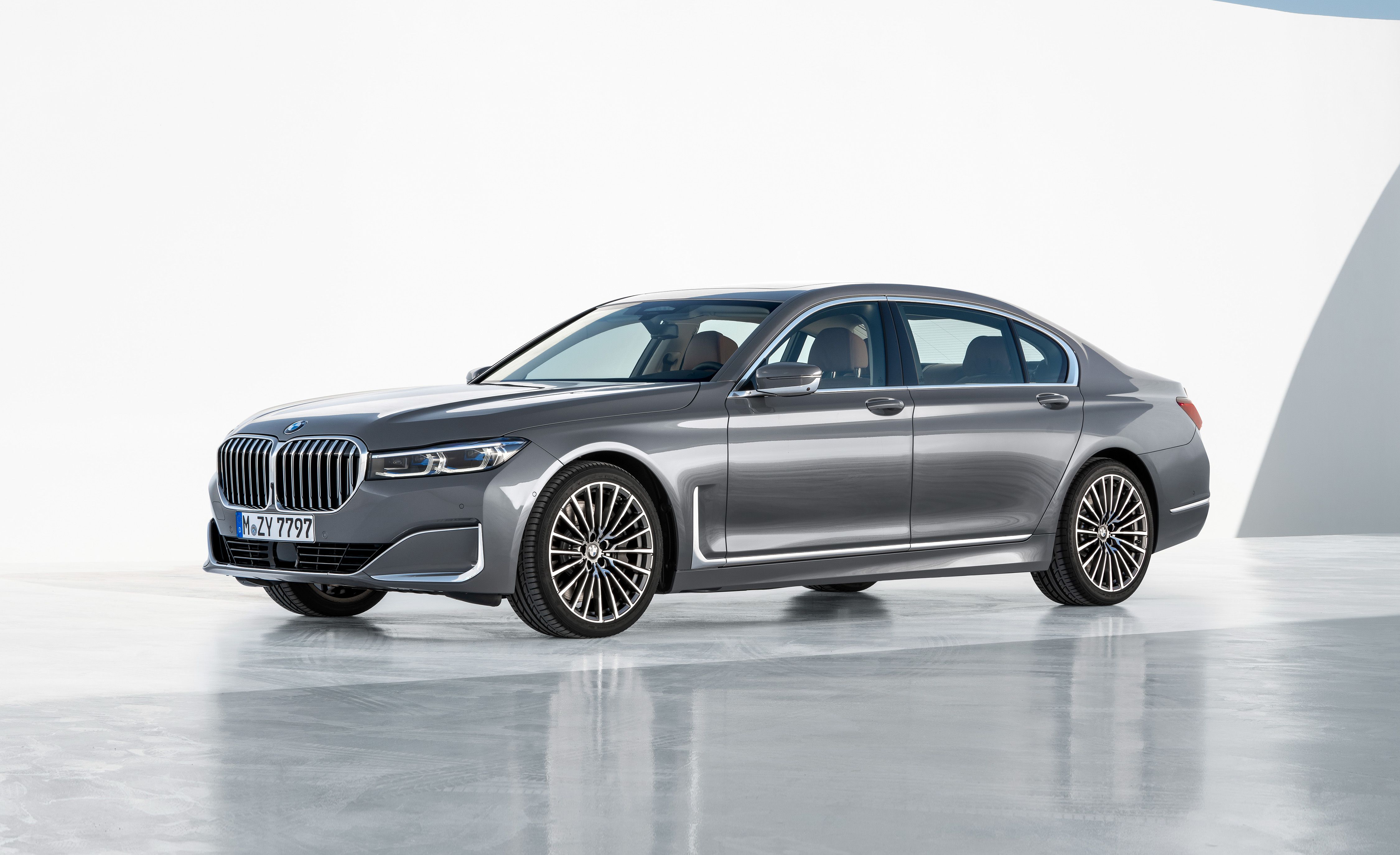 2019 BMW 7-Series Review, Pricing, and Specs