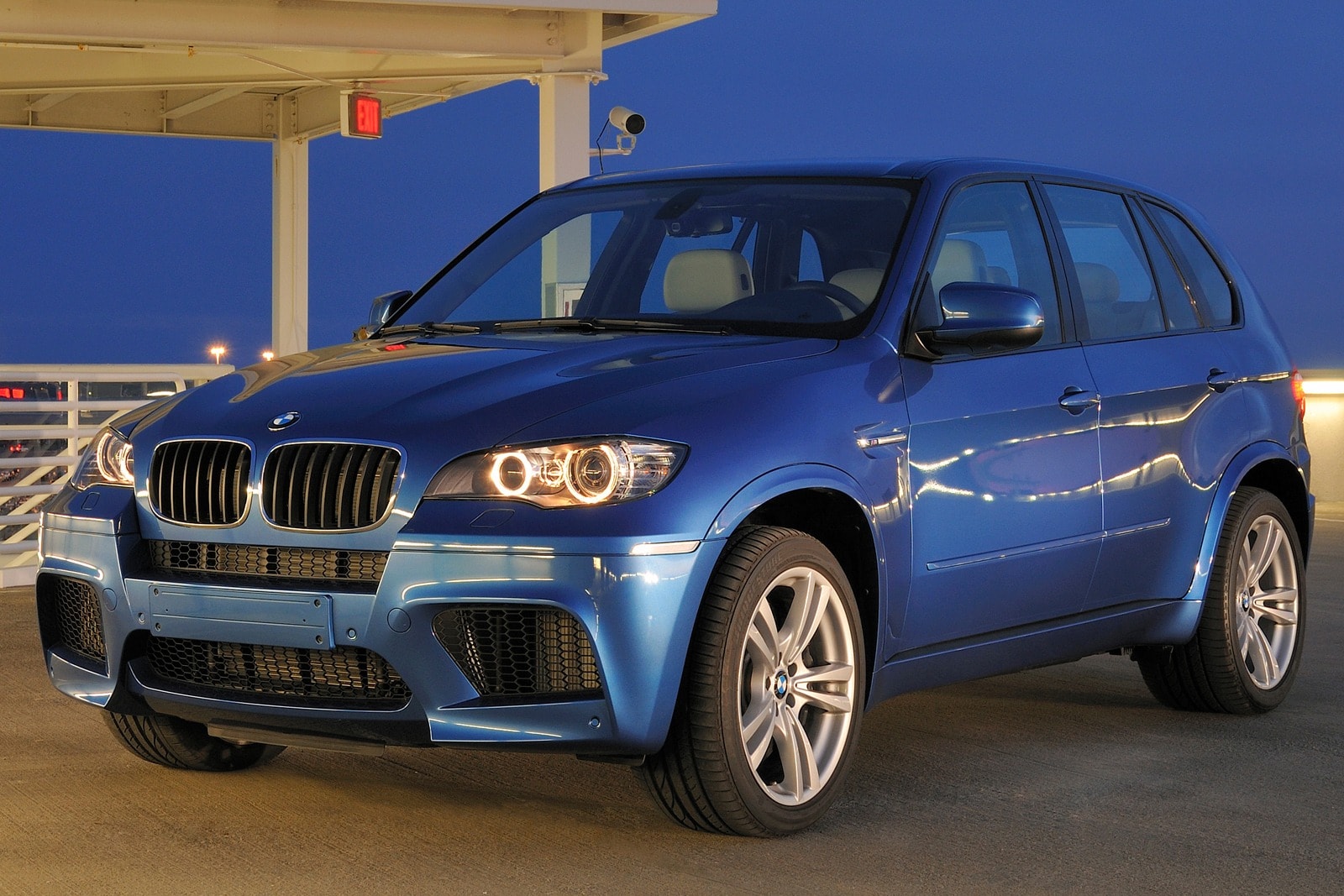 2010 BMW X5 M Review & Ratings | Edmunds