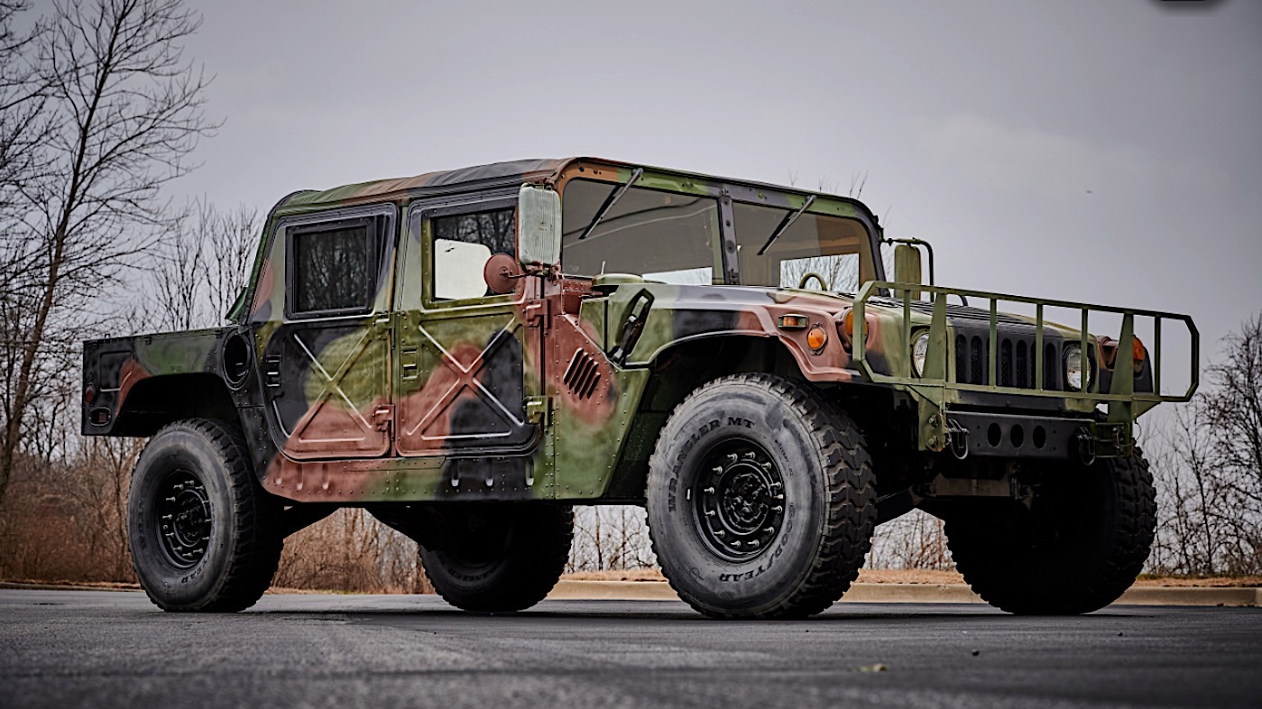 U.S. Army 1990 AM General Humvee Looks Ready to Take on Saddam All Over  Again - autoevolution