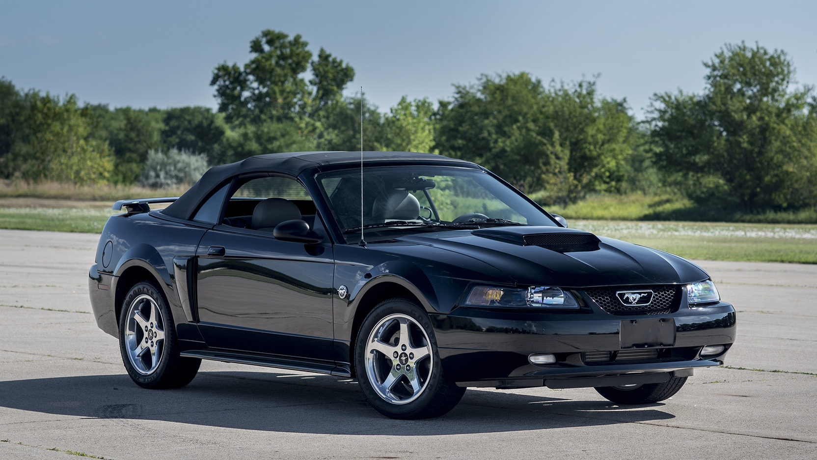 2004 Ford Mustang: Ultimate In-Depth Guide