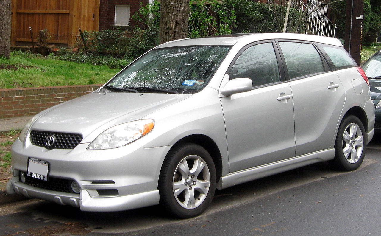 File:2003-2004 Toyota Matrix XR -- 03-21-2012.JPG - Wikimedia Commons