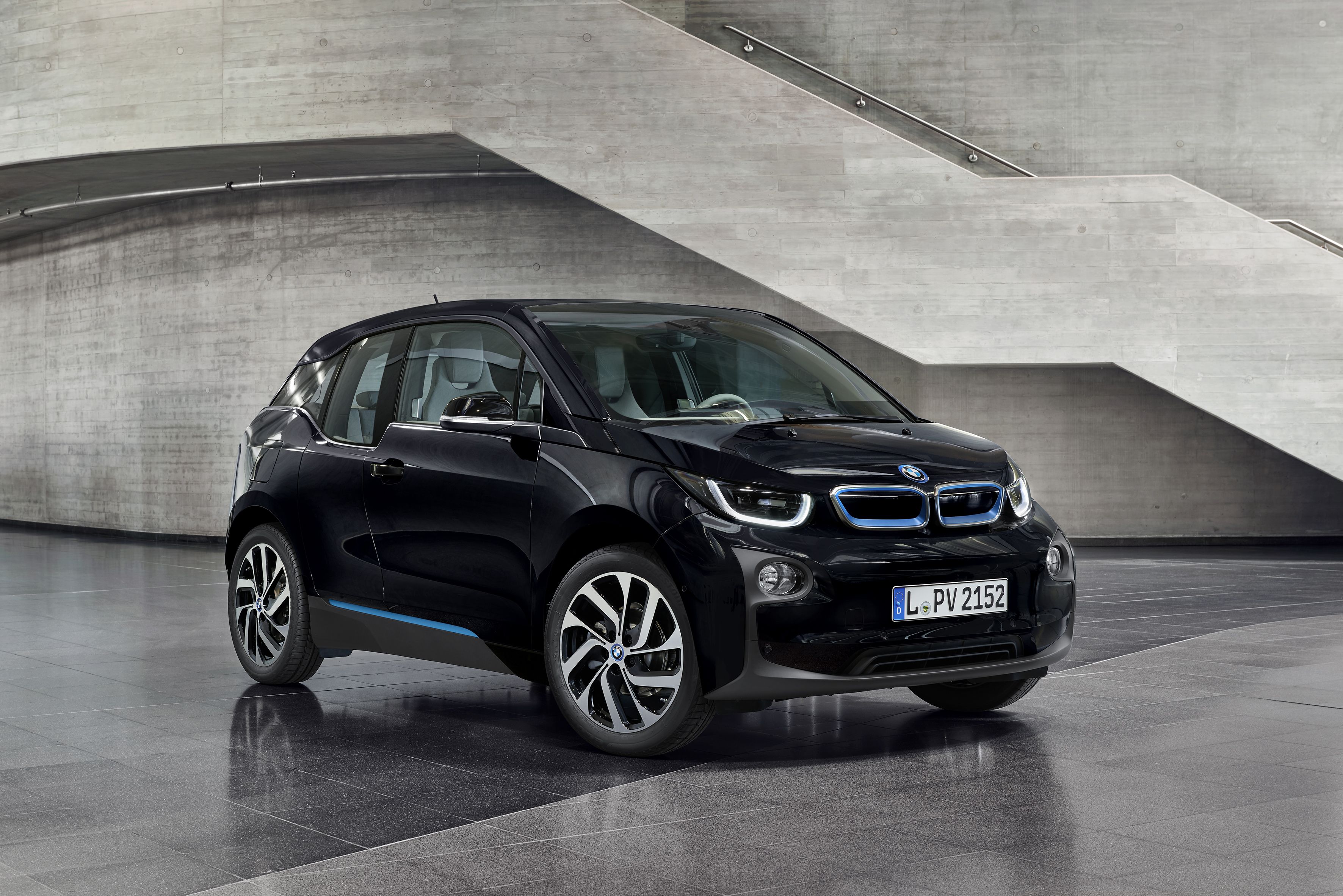 BMW i3 range will be increased in 2016 with a new battery