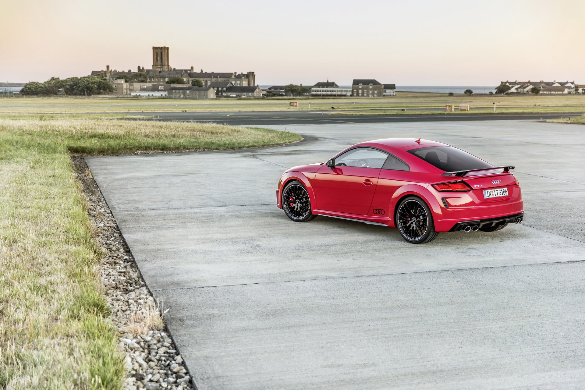 2020 Audi TTS competition Launched, Costs €6,550 Extra - autoevolution