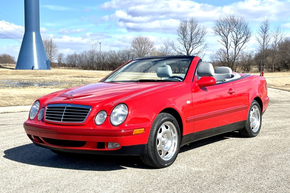 No Reserve: 37k-Miles 1999 Mercedes-Benz CLK320 Cabriolet for sale on BaT  Auctions - sold for $14,025 on March 25, 2022 (Lot #68,881) | Bring a  Trailer