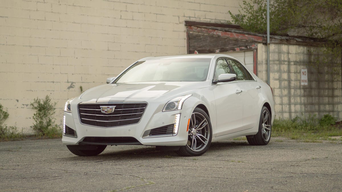 2017 Cadillac CTS review: V-Sport offers more sport than luxury, with a  dash of new tech - CNET