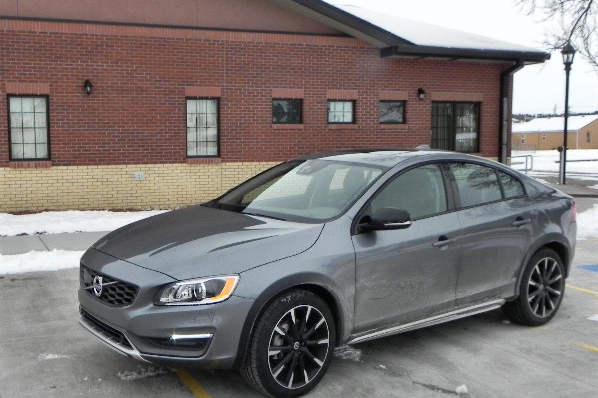Review: Volvo hits home with 2016 Volvo S60 and V60