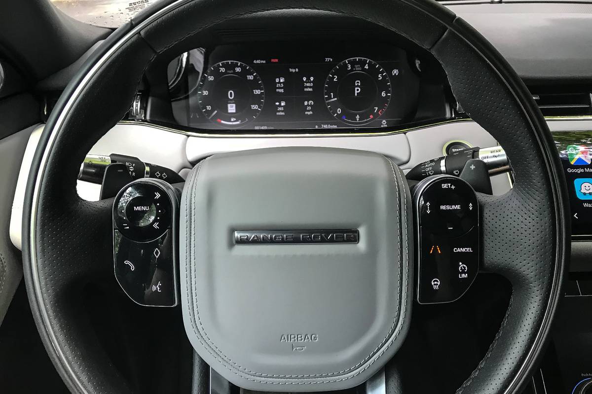 2020 Land Rover Range Rover Evoque Specs, Price, MPG & Reviews | Cars.com
