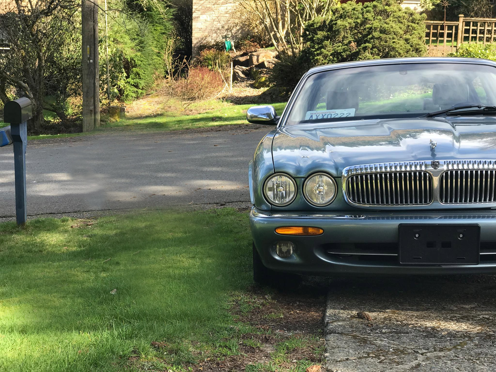 1997 Jaguar XJ8 — Avants