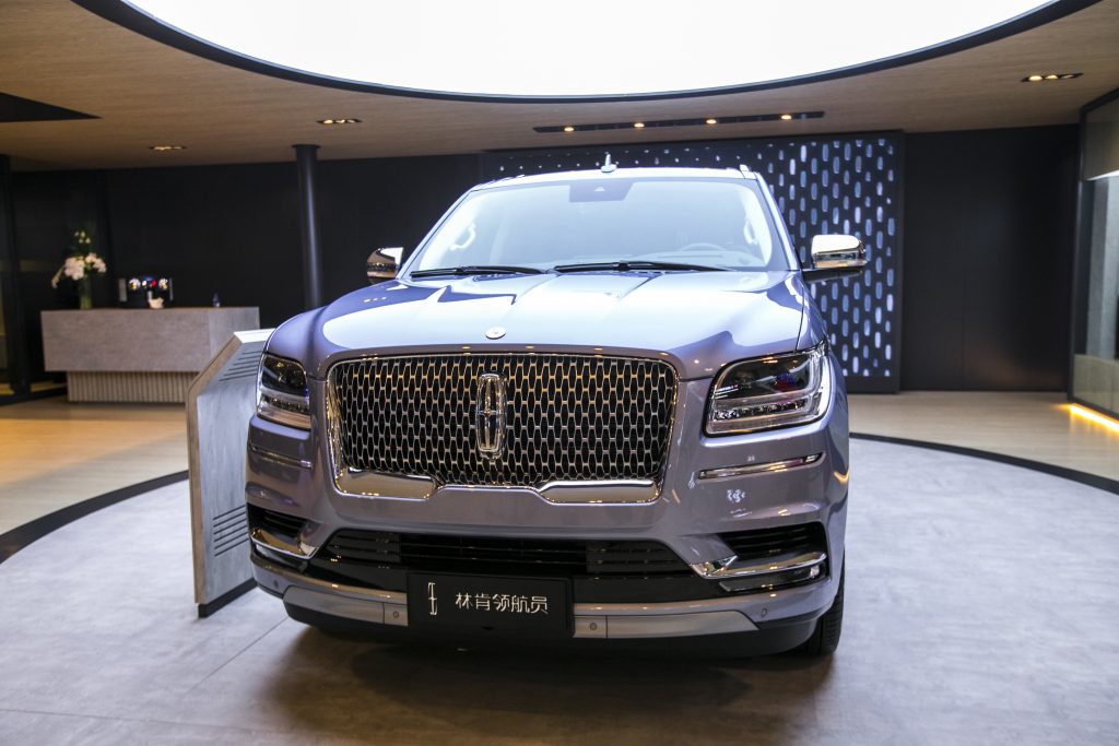 The 2021 Lincoln Navigator Really Makes You Pay for a Quiet Ride