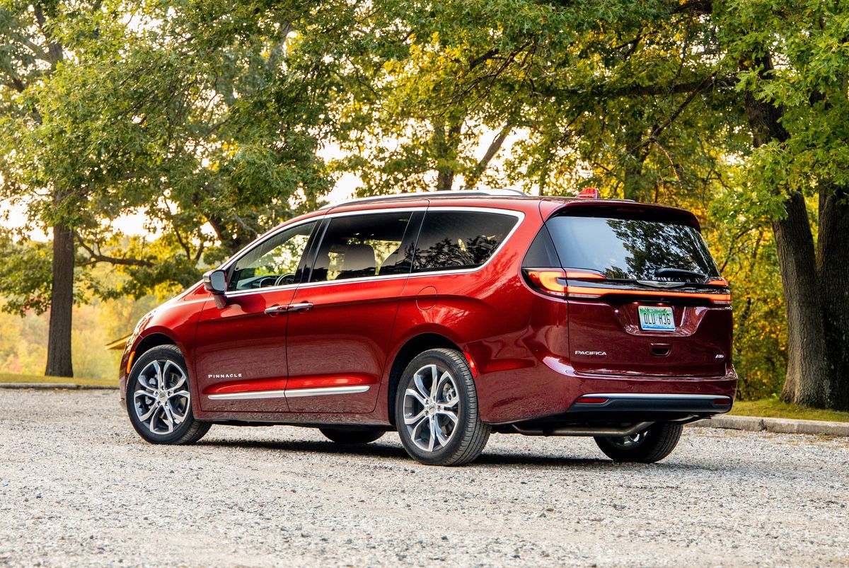 Tested: 2021 Chrysler Pacifica AWD Gains All-Weather Confidence