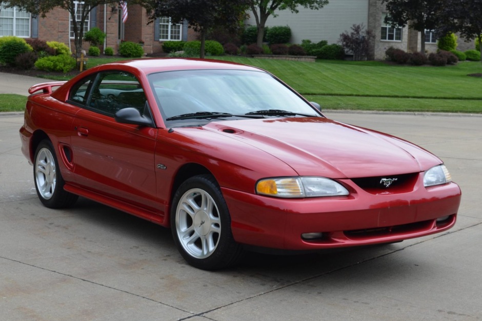 Single-Family-Owned 1998 Ford Mustang GT 5-Speed for sale on BaT Auctions -  sold for $9,100 on May 31, 2021 (Lot #48,819) | Bring a Trailer