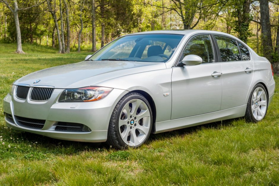 Original-Owner 2006 BMW 330i Sedan 6-Speed for sale on BaT Auctions - sold  for $13,000 on May 6, 2021 (Lot #47,497) | Bring a Trailer