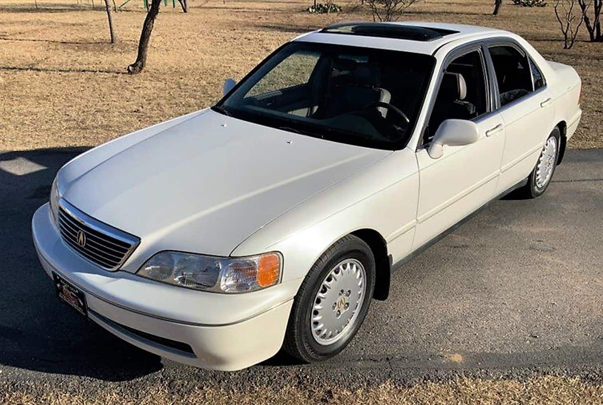 Pick of the Day: 1997 Acura 3.5RL, still living up to the Legend