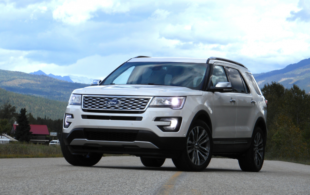 First Spin: 2016 Ford Explorer Platinum | The Daily Drive | Consumer Guide®  The Daily Drive | Consumer Guide®