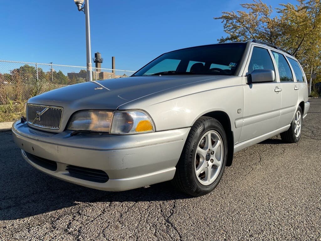 Used 1999 Volvo V70 for Sale (with Photos) - CarGurus