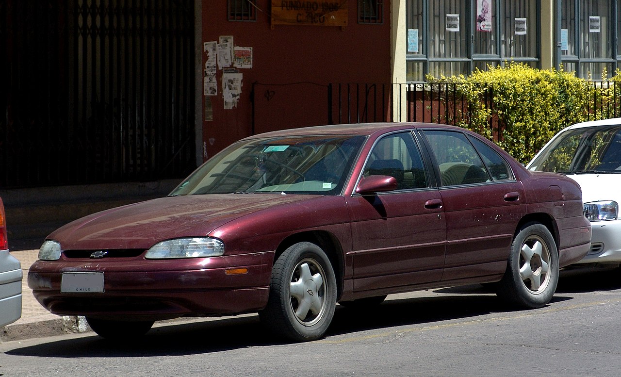 File:Chevrolet Lumina LTZ 1998 (44867677742).jpg - Wikimedia Commons