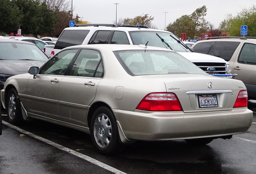 2004 Acura 3.5RL | The first generation of the Acura RL was … | Flickr