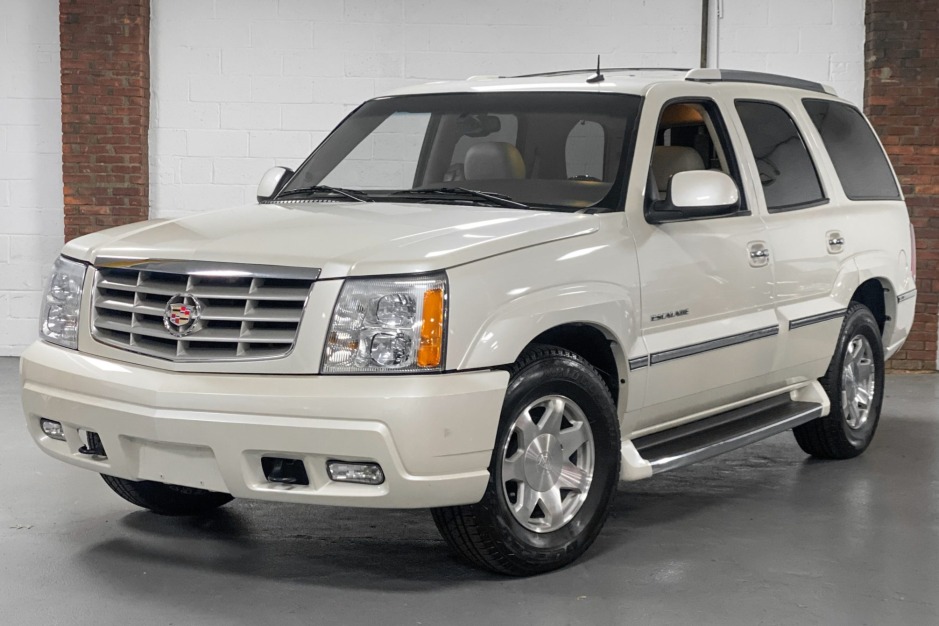 No Reserve: 36k-Mile 2003 Cadillac Escalade for sale on BaT Auctions - sold  for $23,000 on June 4, 2022 (Lot #75,277) | Bring a Trailer