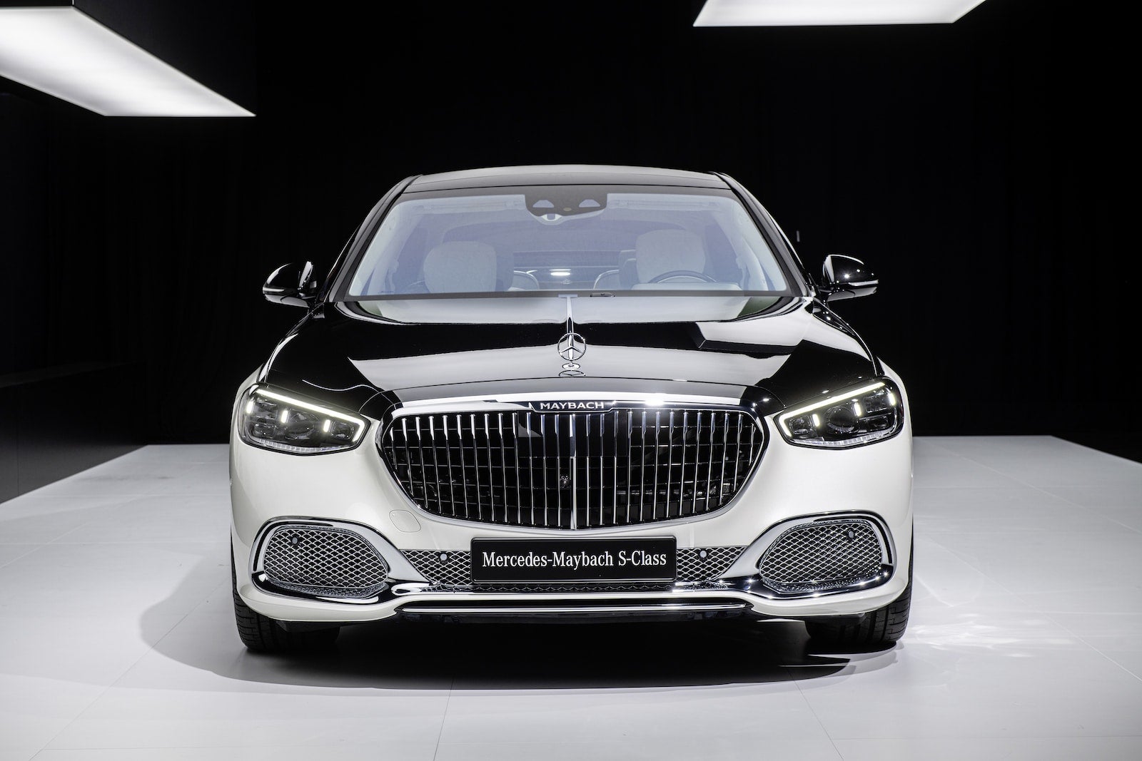 Mercedes Reveals Pricing on 2021 Maybach S 580 - The Detroit Bureau