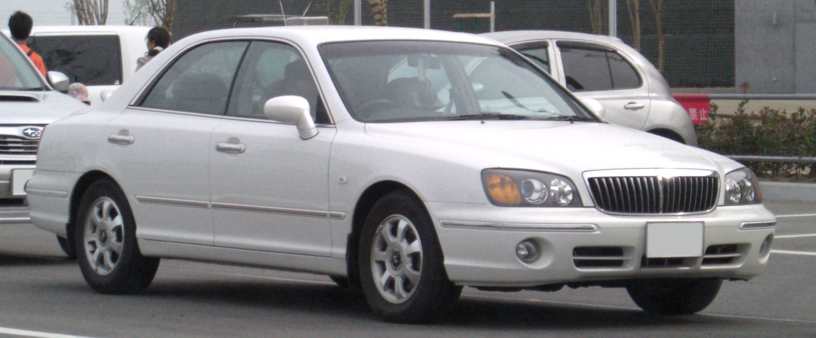 File:Hyundai XG300.jpg - Wikimedia Commons