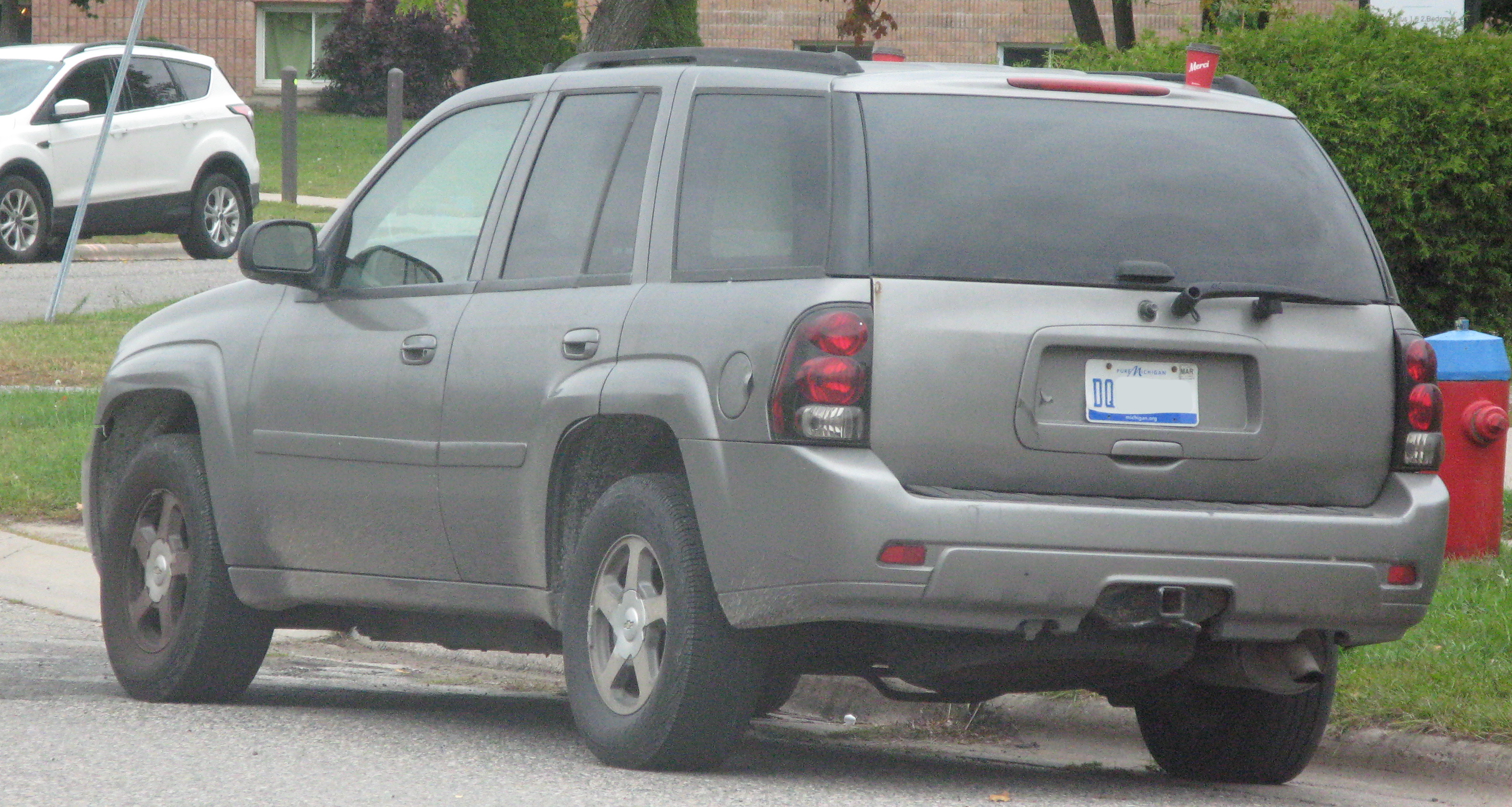 File:2007 Chevrolet TrailBlazer, Rear Left, 09-24-2020.jpg - Wikimedia  Commons