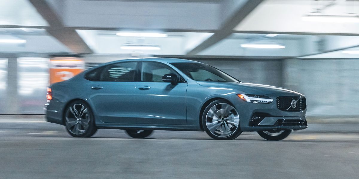2022 Volvo S90 Review, Pricing, and Specs