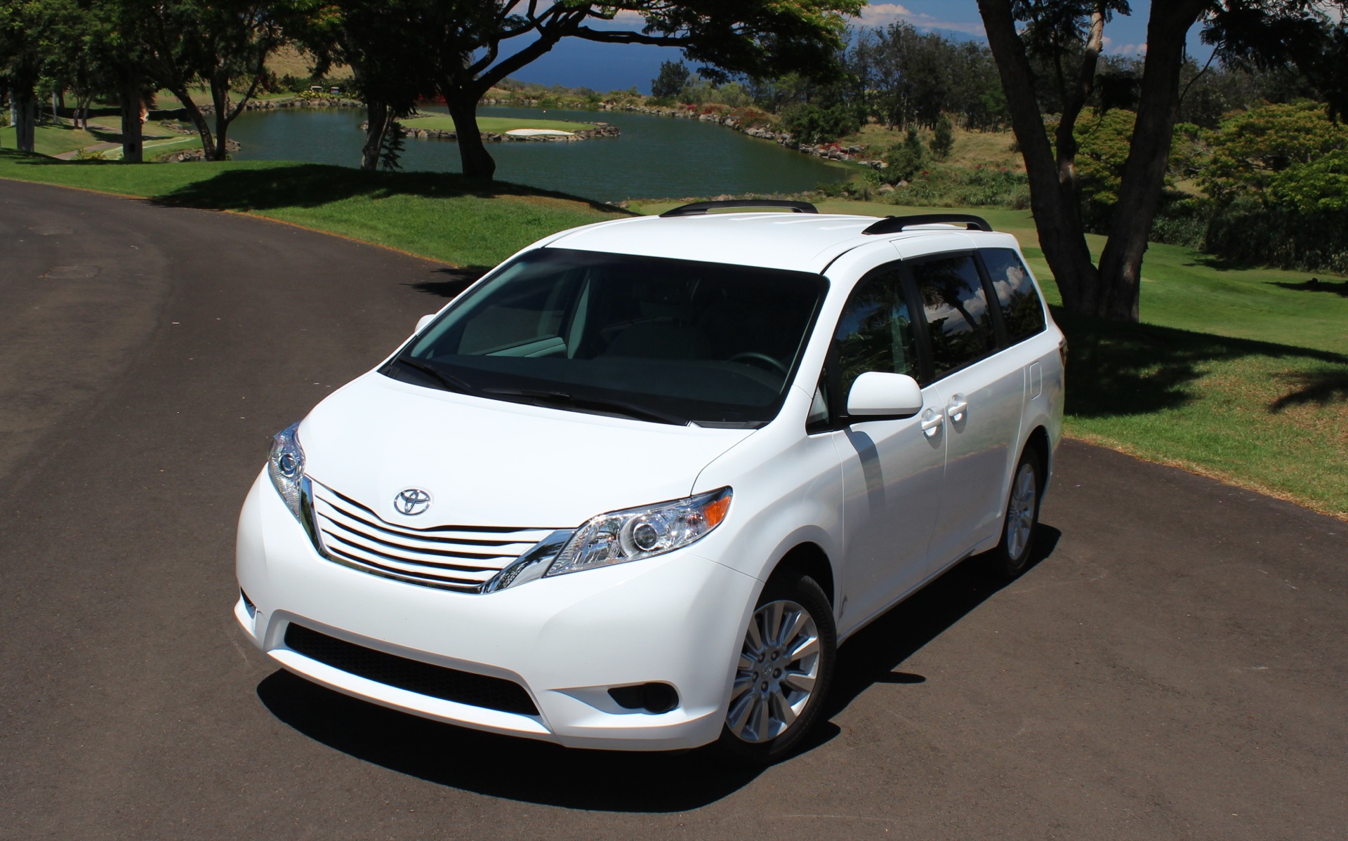 2015 Toyota Sienna Review, Ratings, Specs, Prices, and Photos - The Car  Connection