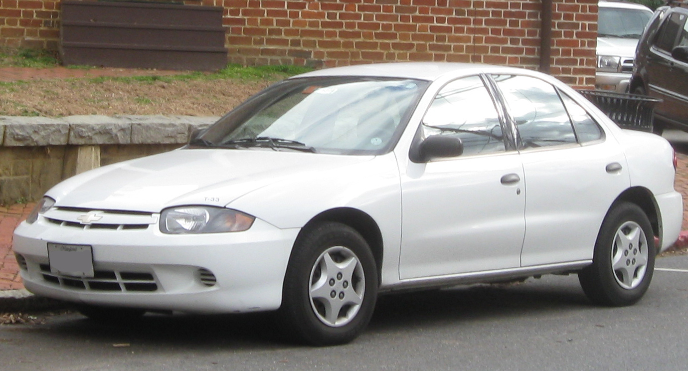 File:2003-2005 Chevrolet Cavalier sedan -- 01-28-2010.jpg - Wikimedia  Commons