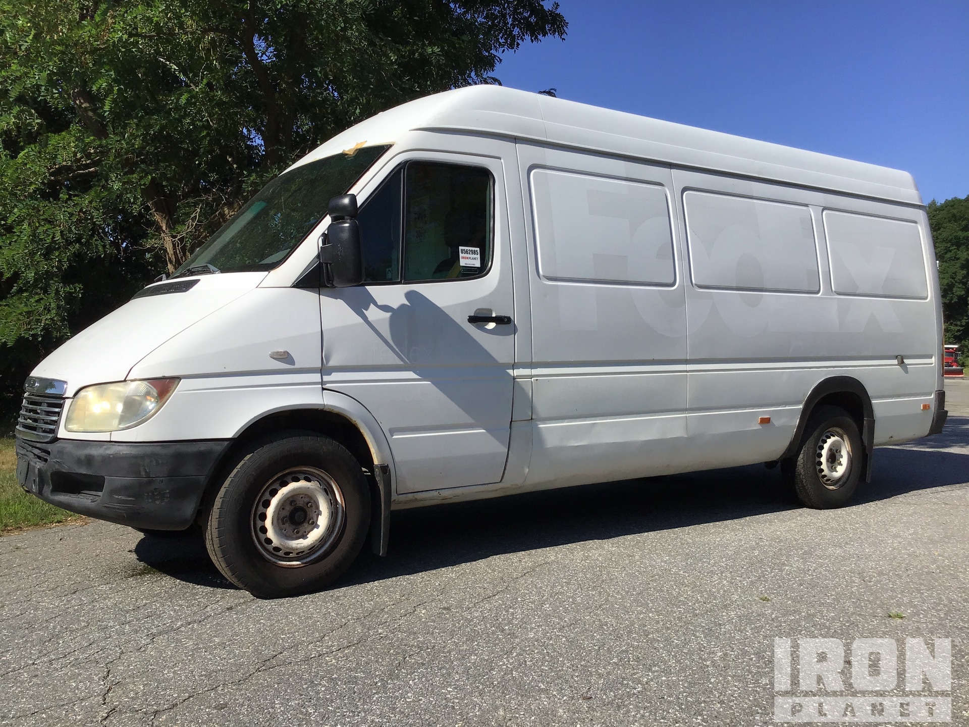 2003 Dodge Sprinter 4x2 Cargo Van in Dracut, Massachusetts, United States  (TruckPlanet Item #7353738)