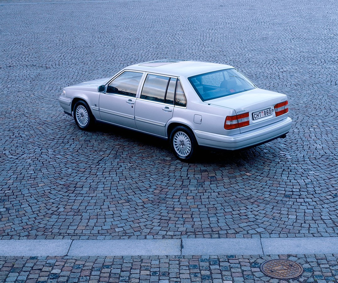 VOLVO S90/V90 (1997-1998) - Volvo Car USA Newsroom