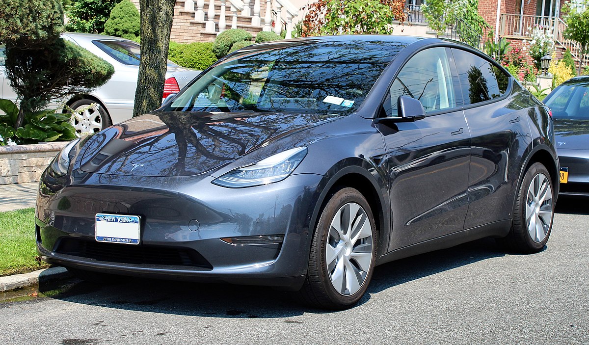 File:2020 Tesla Model Y, front 8.1.20.jpg - Wikimedia Commons