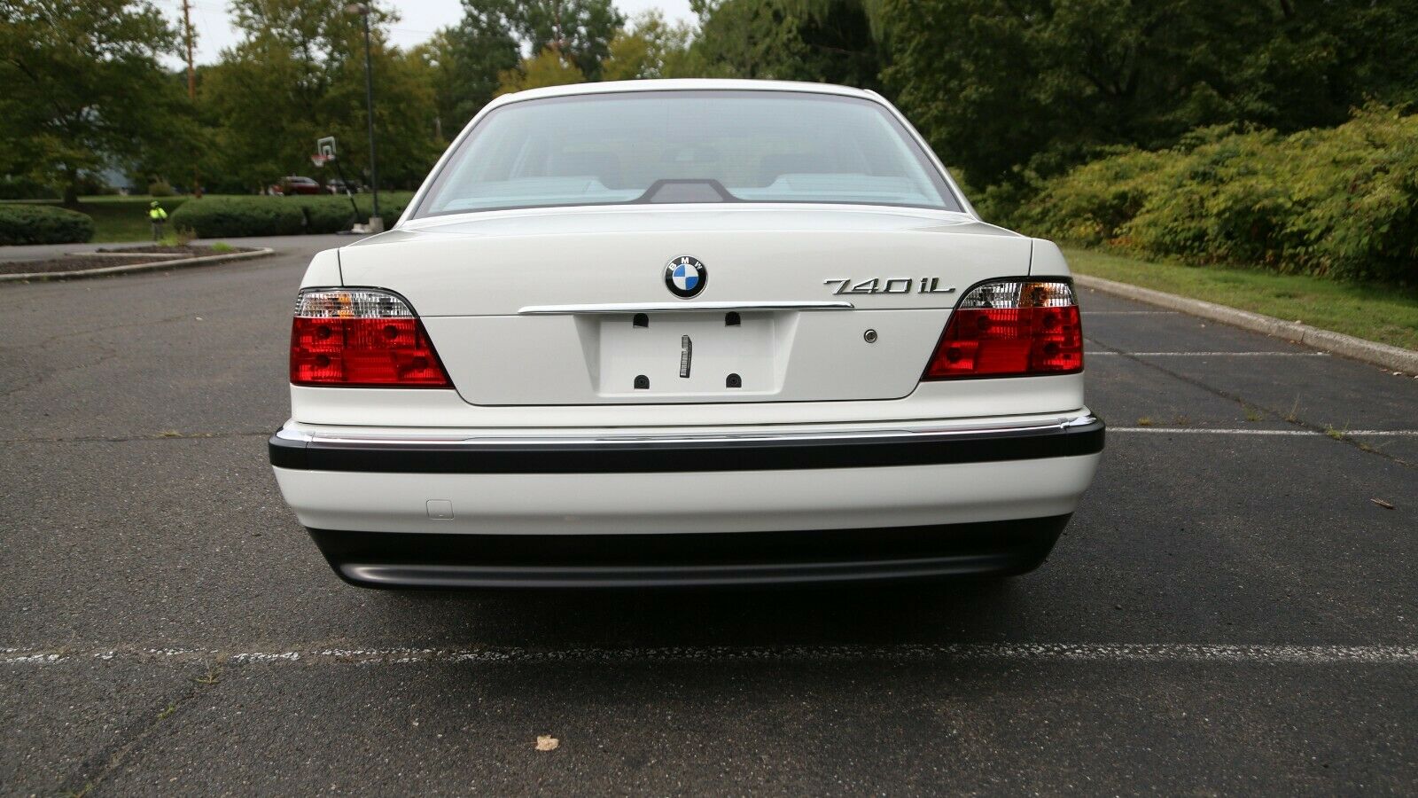 Pristine 13k Mile 2000 BMW 740iL Wants A New Home But No One Is Willing To  Pay The Price | Carscoops