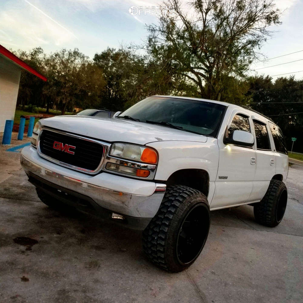 2001 GMC Yukon with 22x14 -76 Fuel Octane and 33/12.5R22 Fury Offroad  Country Hunter MTII and Suspension Lift 3" | Custom Offsets